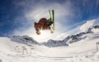 【华体会】程长城双响建功亚泰2-1客胜梅州，全队四日后赴上海集结备战