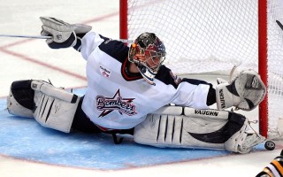 华体会体育|泰山客场对决海港，自救之战老少联袂献艺，阿卜杜成战术核心引期待